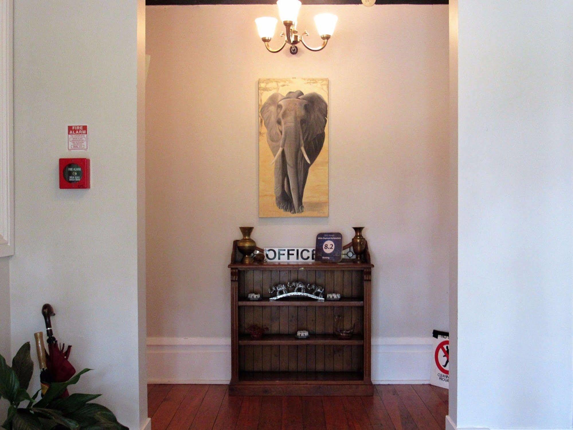 White Elephant Accomodation Motueka Εξωτερικό φωτογραφία
